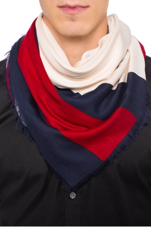 Shawl with a logo and 'web' stripes, zdjęcie 2 Shawl with a logo and 'web' stripes od Gucci